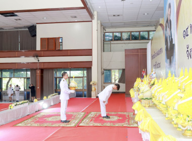 พิธีวางพานพุ่มดอกไม้สดเนื่องในวันพระบิดาแห่งฝนหลวง ประจำปี ... พารามิเตอร์รูปภาพ 7